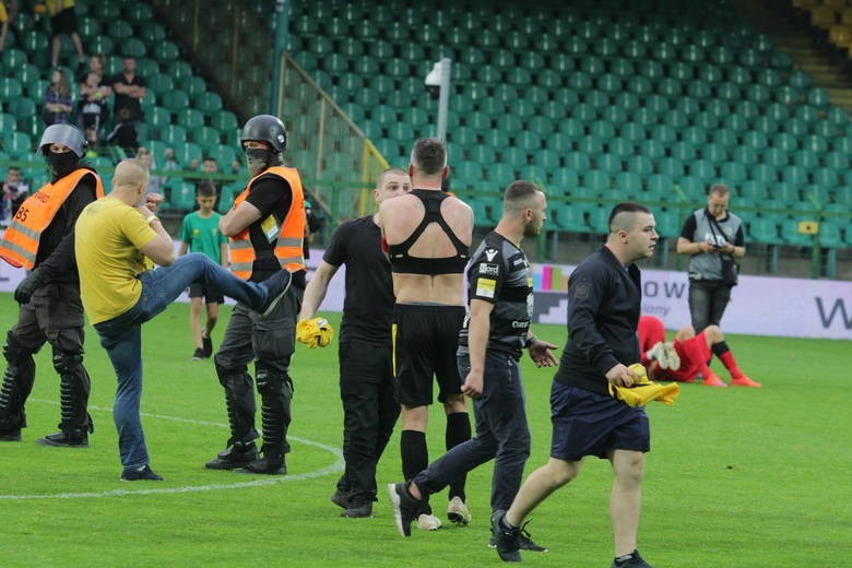 GKS Katowice spadł do 2. ligi w dramatycznych...