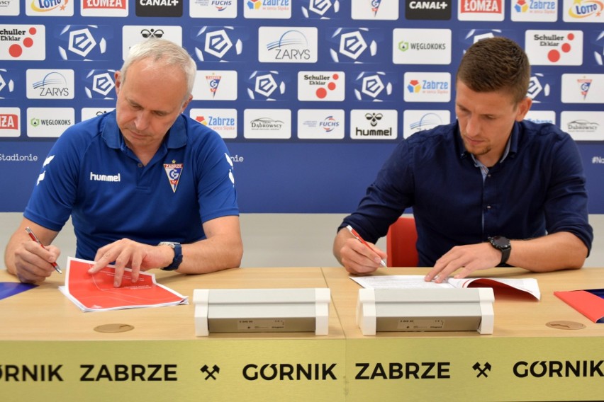 16.07.2021. Rafał Janicki podpisał kontrakt z Górnikiem...