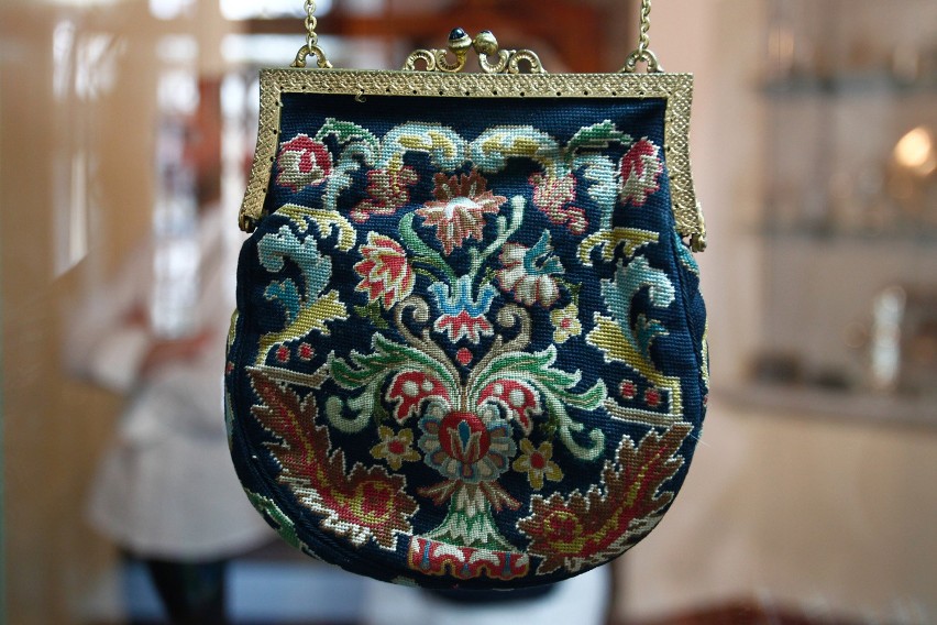 150 lat historii damskiej torebki w Muzeum Okręgowym w Rzeszowie [FOTO, WIDEO]