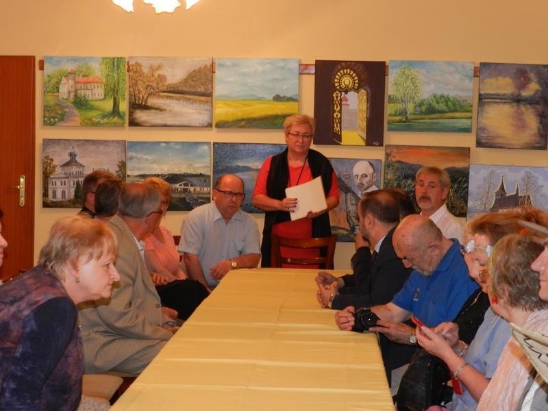 Twórcy z całej Polski przyjechali malować najpiękniejsze zakątki Osieka