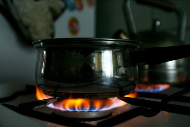 Projektowane rozwiązania zakłądają zagwarantowanie maksymalnej ceny paliw gazowych m.in. dla gospodarstw domowych