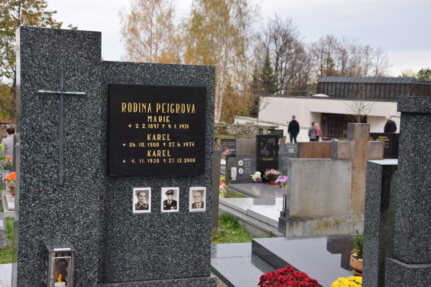 W Czechach cmentarze są otwarte. Ale i tak nie ma tam tłoku. Tak jest w Zlatych Horach