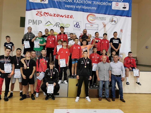 Zapaśnicy Olimpijczyka w liczbie aż 19 wystąpią w Pucharze Polski Kadetów