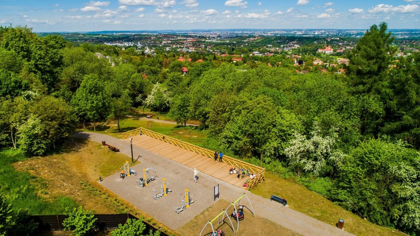 Prace związane z tworzeniem miejskiego parku na Stoku pod...