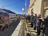 „Kochać" z balkonu ratusza. Tak Lublin upamiętni Piotra Szczepanika 