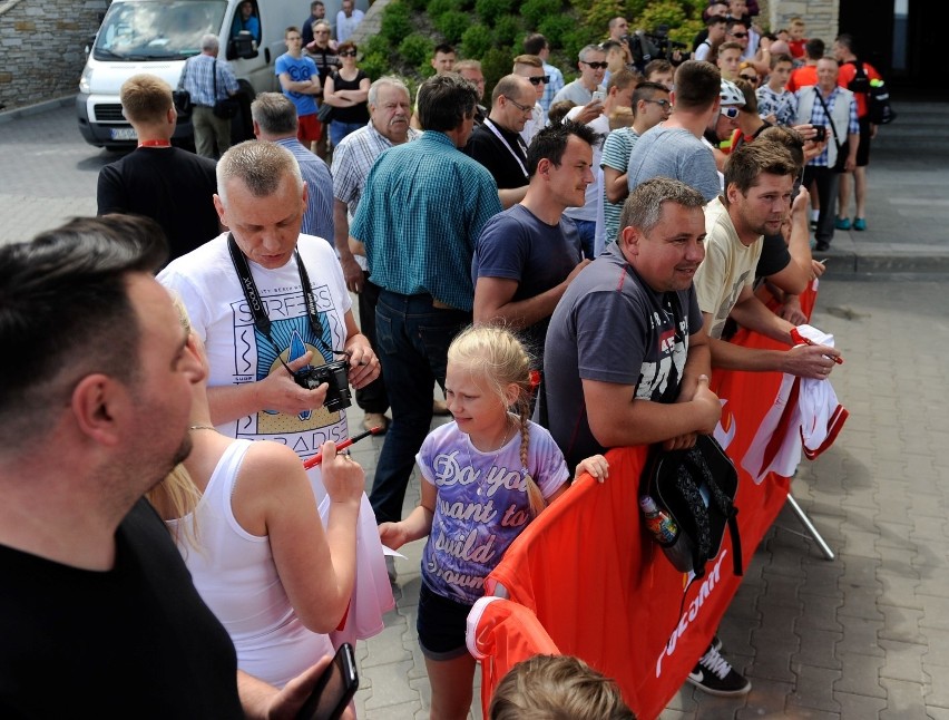 Dwa treningi zamiast jednego. Kadrowicze znów rozdawali autografy [ZDJĘCIA]