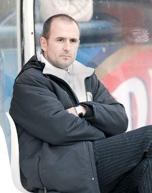 Jako trener Widzewa Łódź. Pracował w nim od 1 czerwca 2006...