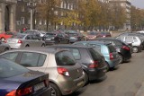 Kraków. Zwróciła uwagę kierowcy, który zaparkował na chodniku. Została nazwana gówniarą