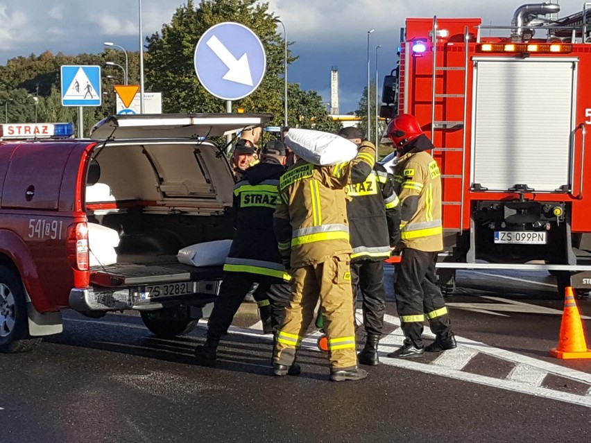 Na miejsce została wezwana straż pożarna, która...