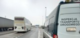 Inspekcja Transportu Drogowego zatrzymała dwóch tureckich kierowców autobusów. W czasie kontroli okazało się, że jechali bez tachografu