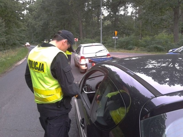 Policjanci z zielonogórskiej drogówki pojawili się na ul. Botanicznej, przy rondzie u zbiegu ulic Nowej, Jagodowej i Pileckiego oraz na ul. Zielonogórskiej w Ochli.