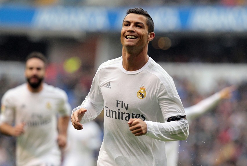 3. Cristiano Ronaldo (Real Madryt) - 35 goli. Suma punktów:...