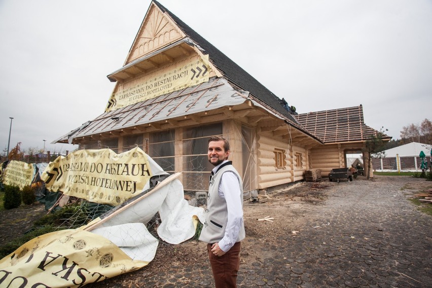 Wiosną ogień doszczętnie strawił część restauracyjną...