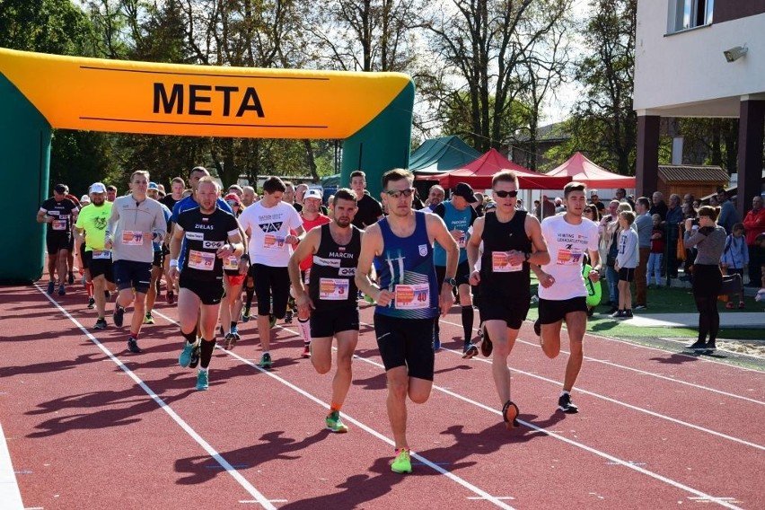 W Mogilnie uroczyście otwarto zmodernizowany stadion...