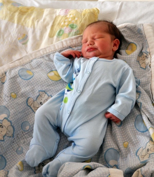 Oliwier, syn Anety i Stanisława Majkowskich z Karwacza, urodził się 17 września. Ważył 3600 g i mierzył 55 cm