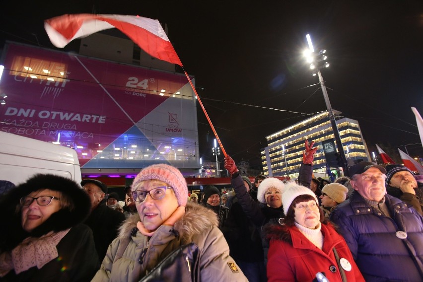 Demonstracja przeciw PiS w Katowicach 13 grudnia 2016