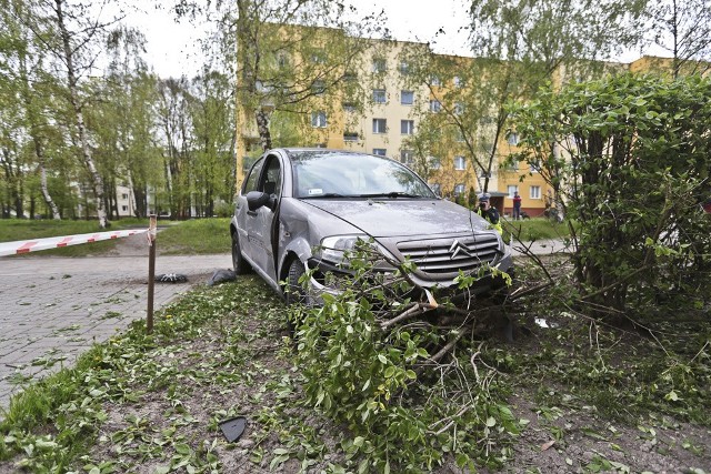 Do niebezpiecznego zdarzenia doszło w poniedziałek, 2 maja na ul. Francuskiej w Zielonej Górze. Peugeot wjechał w citroena.