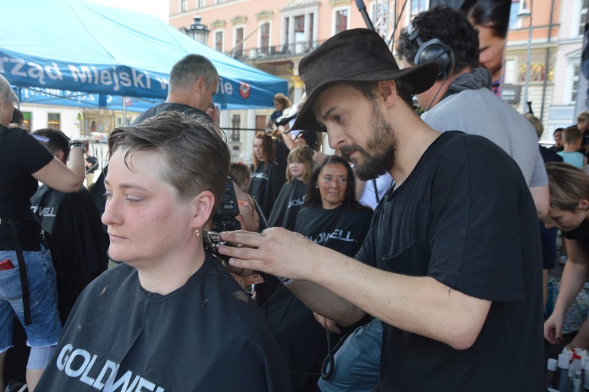 Akcja "Daj głowę" na pl. Solnym