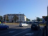 Tramwaj linii nr 3 wykoleił się na rondzie Jagiellonów w Bydgoszczy. Ruch już został przywrócony [zdjęcia]
