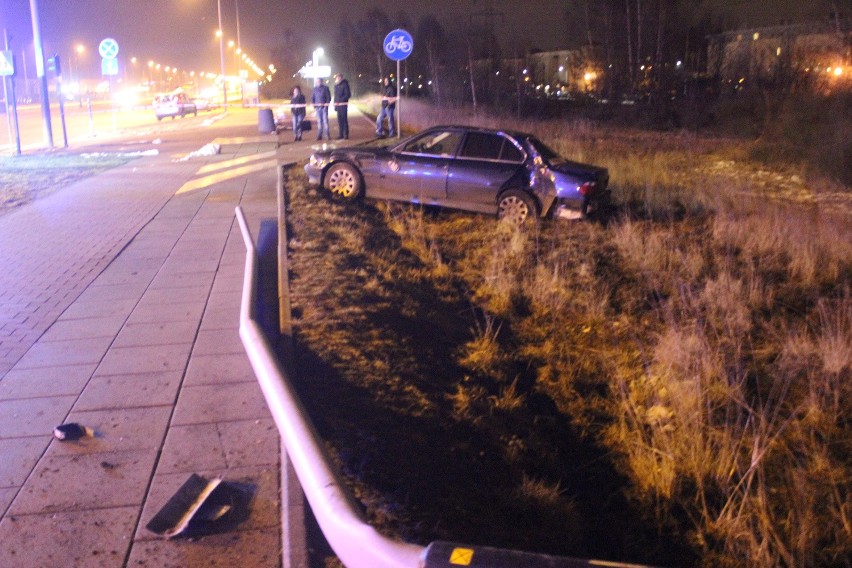 Wypadek na Rokicińskiej w Łodzi. Pijany kierowca rozbił bmw...