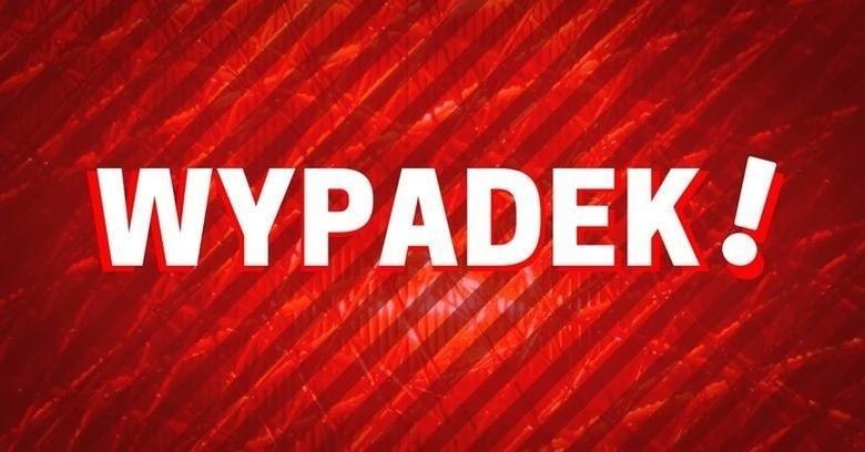 Majówka. Wypadek na drodze krajowej DK 65 Białystok - Bobrowniki. Trzy osoby ranne [ZDJĘCIA]