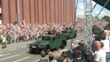 Defilada wojskowa w Katowicach RELACJA Tysiące ludzi oklaskuje żołnierzy na defiladzie Wierni Polsce 15.08.2019
