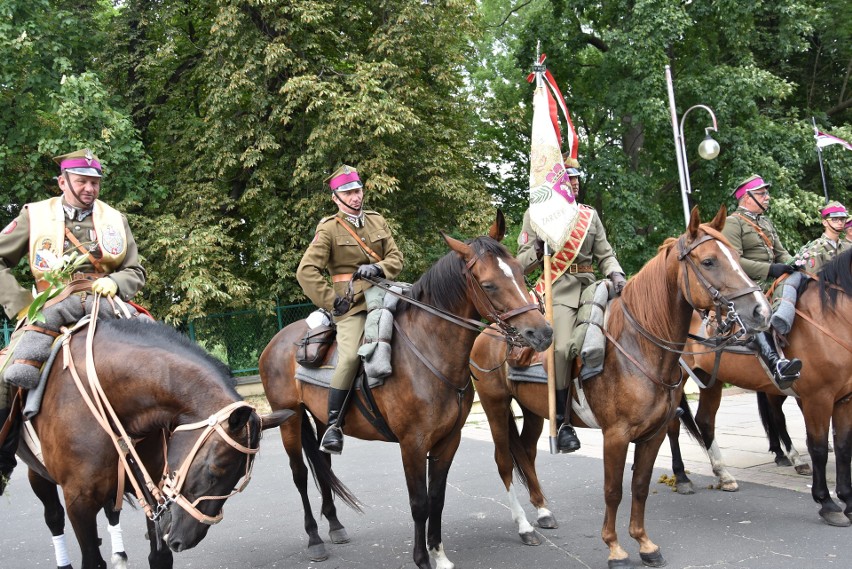 To była XX Pielgrzymka Kawalerzystów. Wyruszyli z okolic...