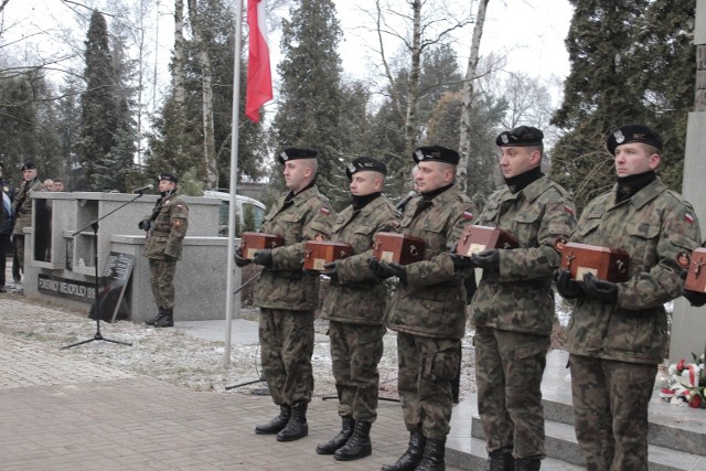 Junikowo: Złożono prochy Powstańców Wielkopolskich [ZDJĘCIA]