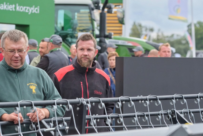 W sobotę Agro Show 2018 odwiedzały tłumy. Zobacz na...