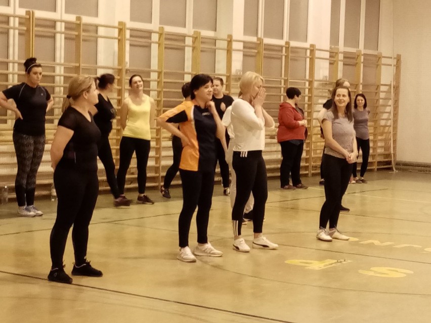 Charytatywna zumba w Zbójnie - celem była pomoc Annie...