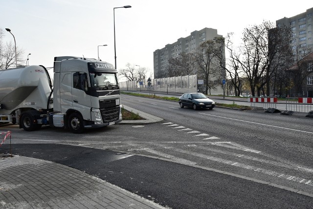 Układ komunikacyjny pod wiaduktem na ulicy Ozimskiej się zmienił