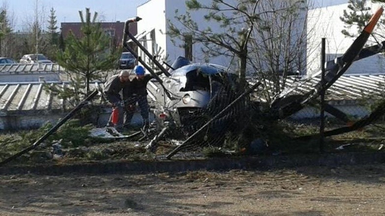 Wypadek śmigłowca w Suwałkach. Dwie osoby zostały ranne. Z...