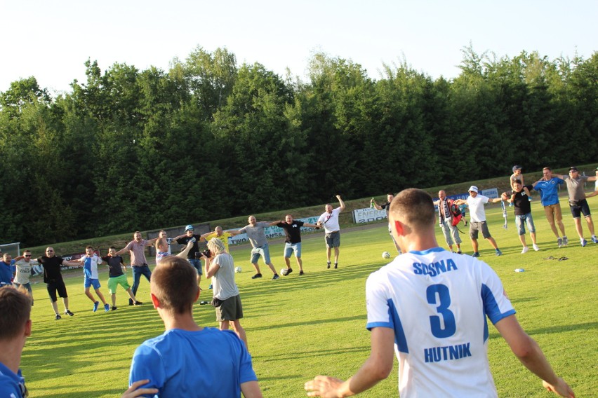 Hutnik Kraków - Orzeł Ryczów, kibice na meczu