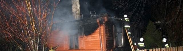 Dom spłonął doszczętnie, a w nim 53-letni mężczyzna