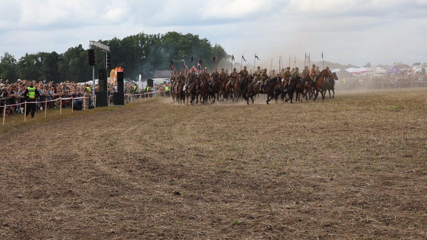 Szarża pod Krojantami - Musztra szwadronu kawalerii 120 koni...