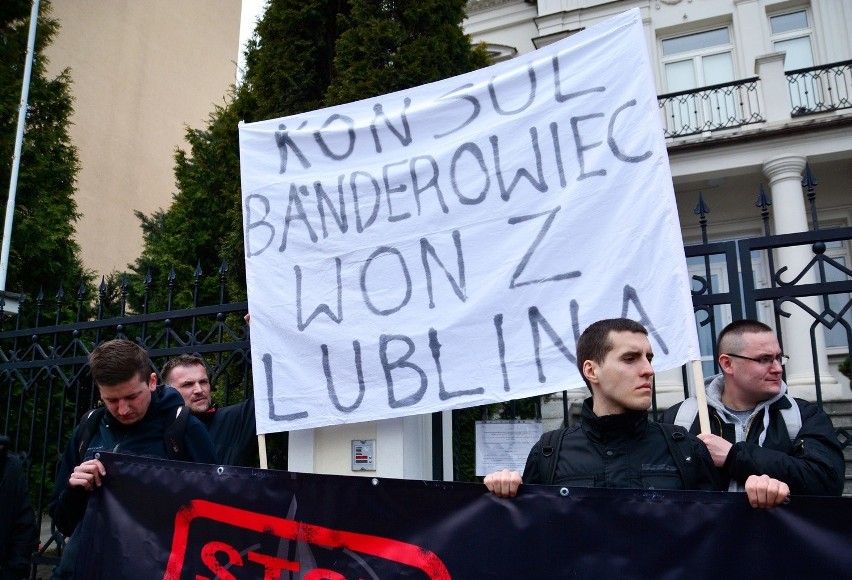 Pikieta przeciw nowemu konsulowi Ukrainy w Lublinie (ZDJĘCIA, WIDEO)