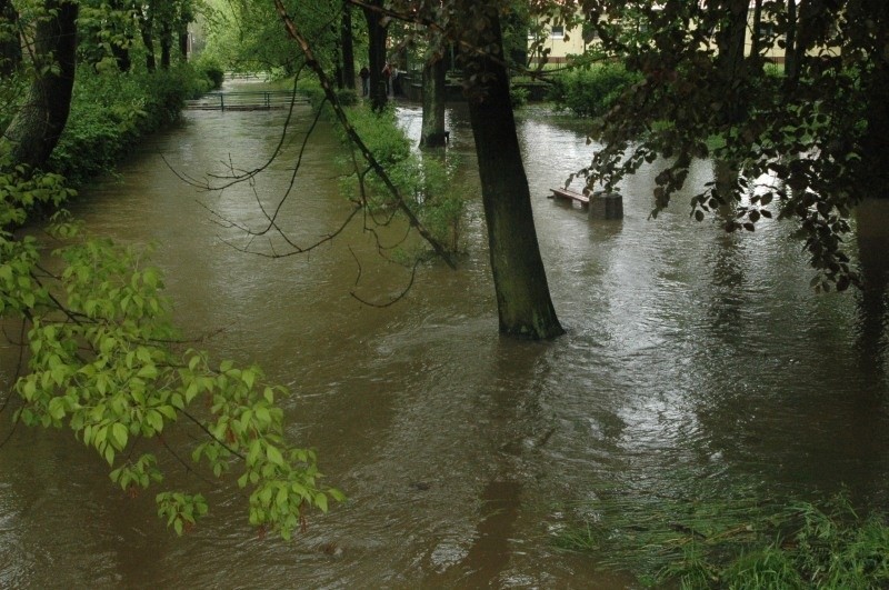 Wielka woda w Oleśnie - 18 maja 2010...
