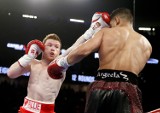 Saul Alvarez znokautował Amira Khana. Kolejna będzie hitowa walka z "GGG"?