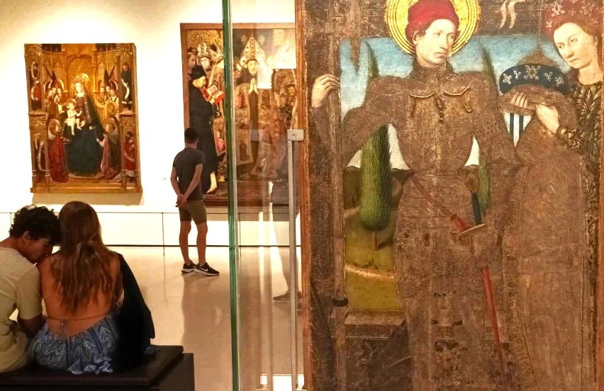 Kolekcja sztuki romańskiej i gotyckiej w Muzeum Narodowym w Barcelonie