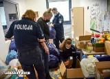 Policjanci i uczniowie z Krosna Odrzańskiego zbierali dary dla uchodźców z Ukrainy