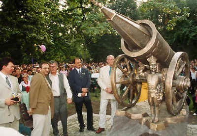 Pomnik "BRONMY SWEGO OPOLSKIEGO" 