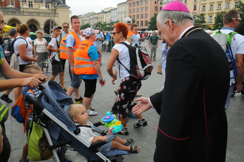 Wyruszyła 37. Piesza Pielgrzymka Krakowska [ZDJĘCIA]