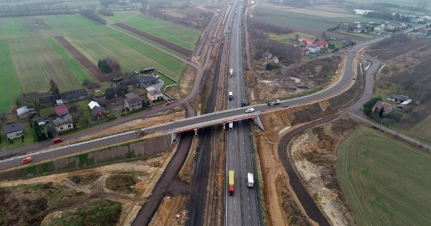 Nowy wiadukt nad autostradą A1 upłynni ruch na drodze...
