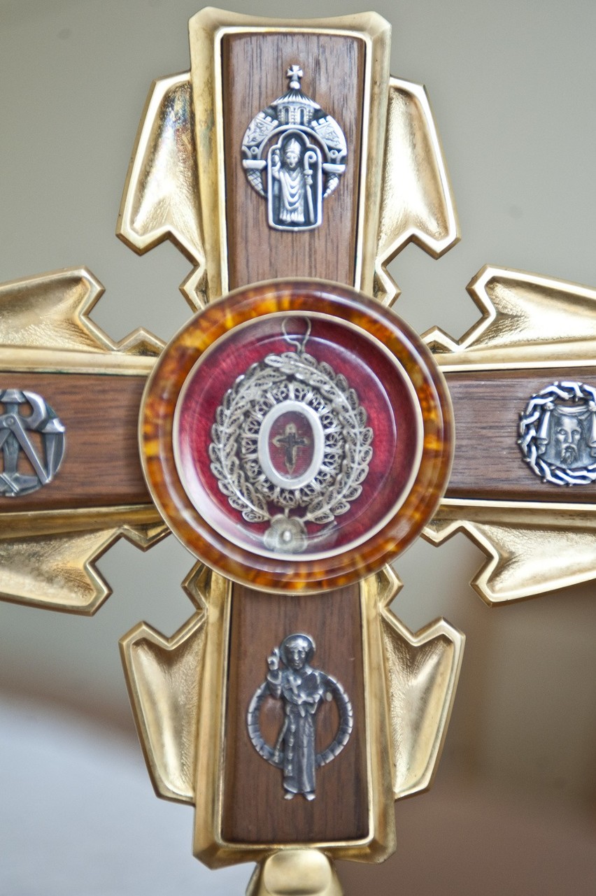 Drzazgi ze świętego krzyża są w koszalińskiej parafii.