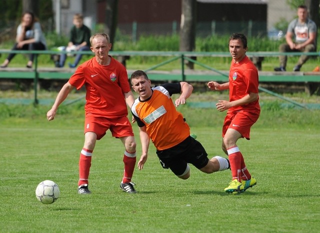 W meczu przemyskiej klasy B, Żurawianka Żurawica wygrała u siebie z Cresovią Kalników (czerwone stroje) 6:2 (1:2). Bramki: A. Beer 32, K. Bajwoluk 49, K. Kucharski 61, 70, 88, K. Maksym 90+2 – Koptyński 15, Kalawski 33.