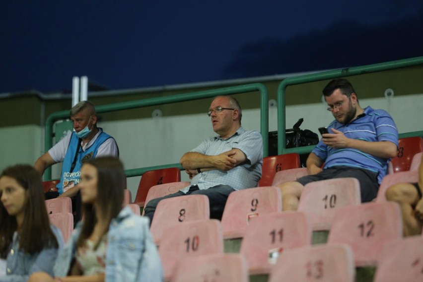 W poprzedni meczu na Stadionie Ludowym kibice Zagłębia byli...