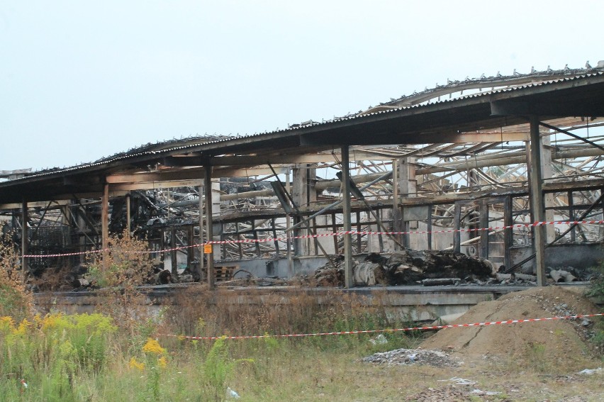 Pożar hali w Zawierciu to nieszczęśliwy wypadek. A co z halą w Ogrodzieńcu?