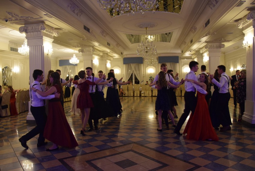 Studniówka 2019 Bal LO Mońki w Dworze Czarneckiego [ZDJĘCIA, WIDEO]