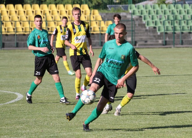 Piłkarze Stali Stalowa Wola (w zielonych koszulkach) rozpoczęli już wakacje, na których przebywać będą do 27 czerwca.
