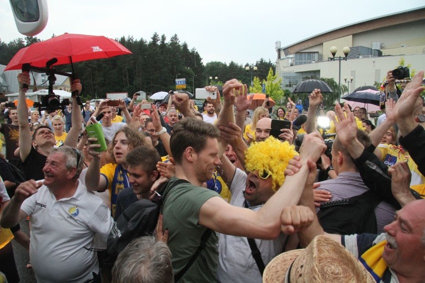 Wielkie powitanie Mistrzów z Vive Tauronu w Kielcach